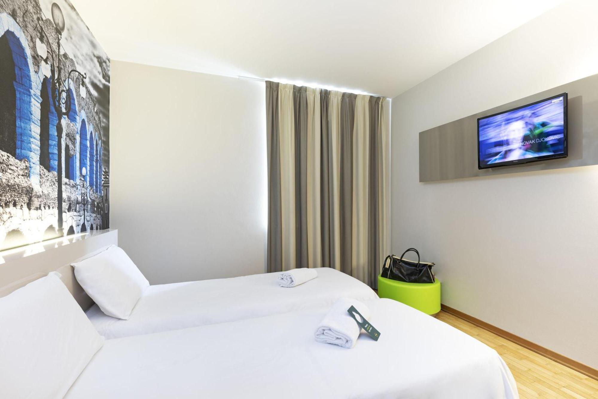 Sud Hotel 3*